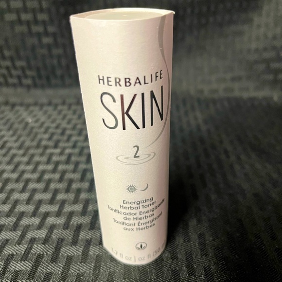 SKIN Energizing Herbal Toner - Picture 1 of 4